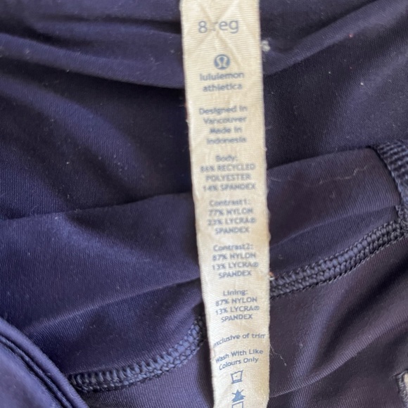 Lululemon running skirt size 8 - Picture 3 of 3